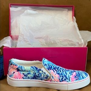 Lilly Pulitzer Beach club bloom sneakers size 9